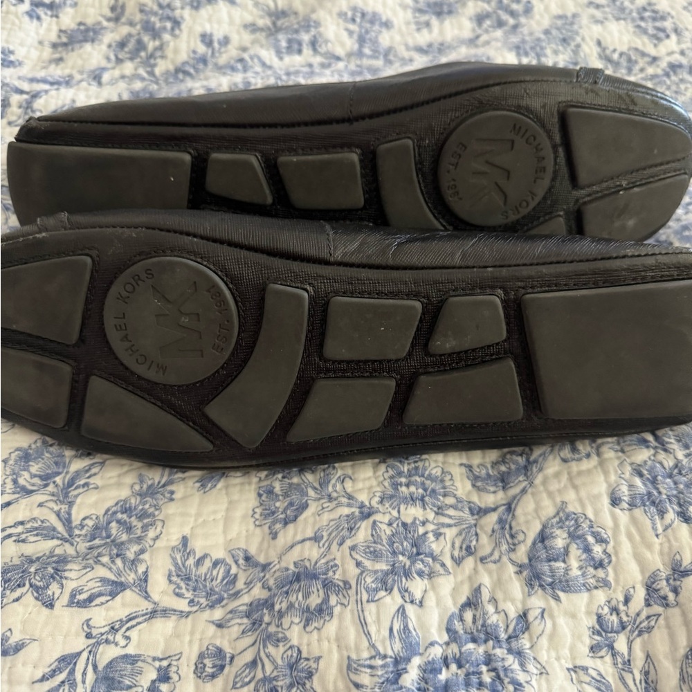 Michael Kors woman’s flats size 11 - Picture 2 of 3